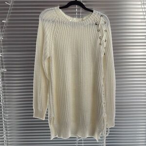 White tunic oversize sweater